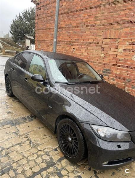 BMW Serie 3 320d E90