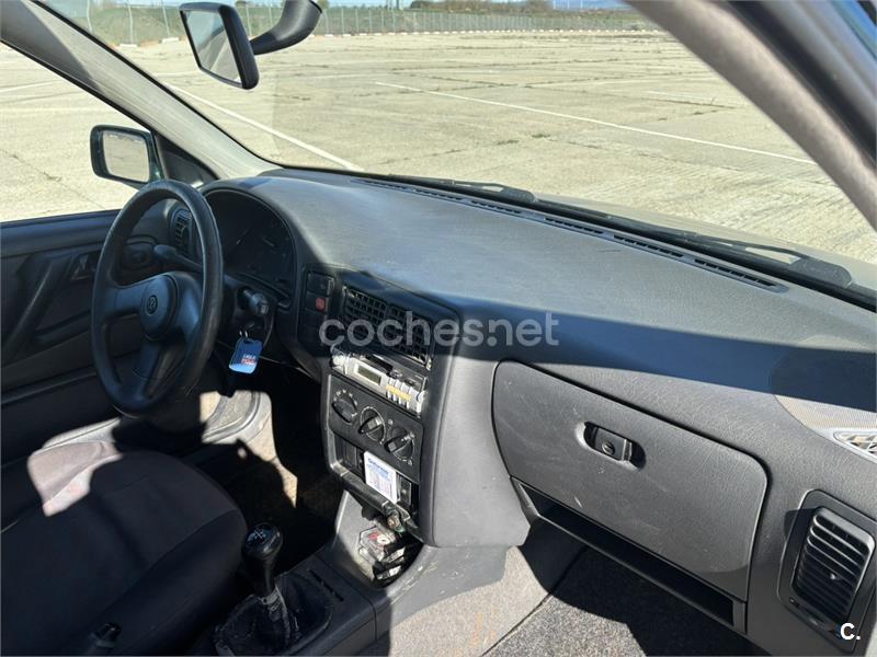 VOLKSWAGEN Polo DIESEL CONFORT PLUS