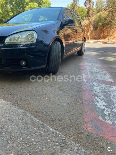 VOLKSWAGEN Golf 1.9 TDI Highline