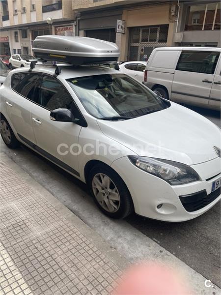 RENAULT Megane Emotion 2011 1.6 16v 110 E5