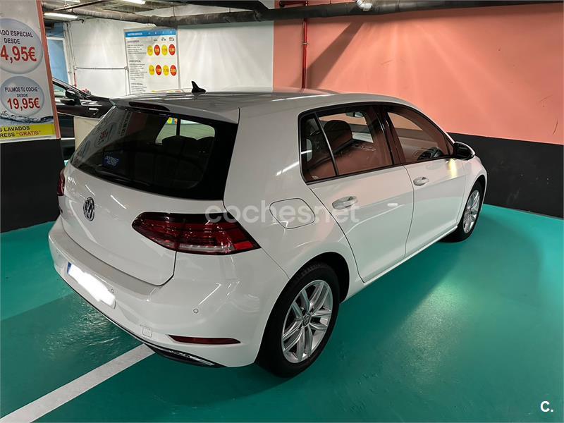 VOLKSWAGEN Golf Advance 1.0 TSI