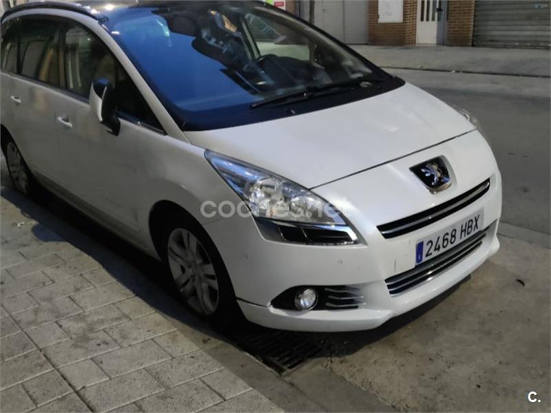 PEUGEOT 5008 Sport Pack 2.0 HDI 150 FAP
