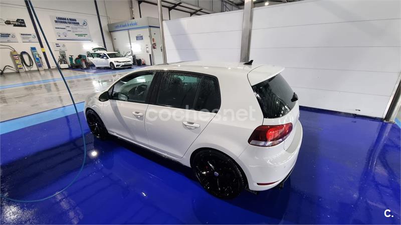 VOLKSWAGEN Golf 2.0 TSI DSG 6 vel GTI