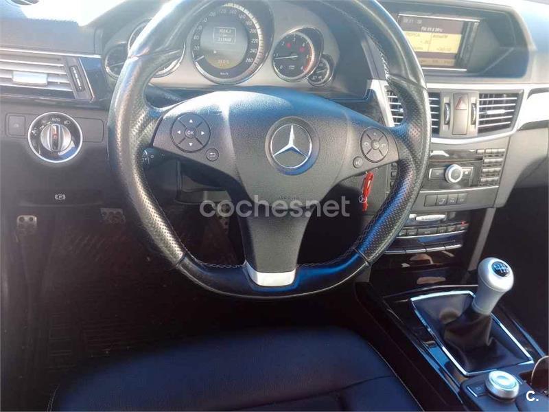 MERCEDES-BENZ 200