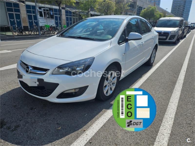 OPEL Astra 1.4 Turbo Elegance