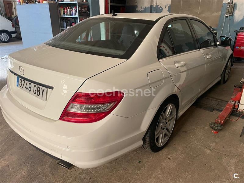 MERCEDES-BENZ Clase C