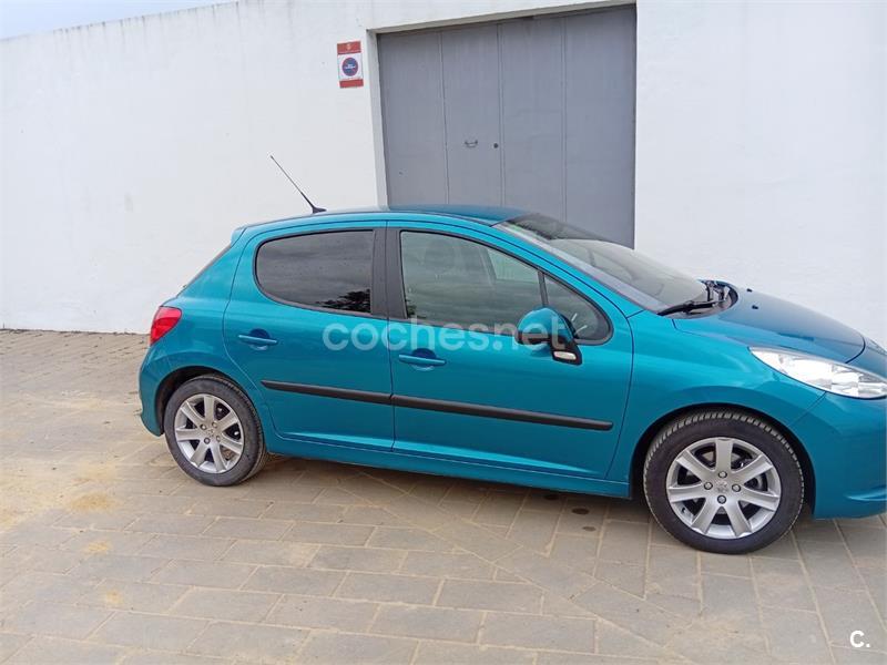 PEUGEOT 207 1.6 HDI XS