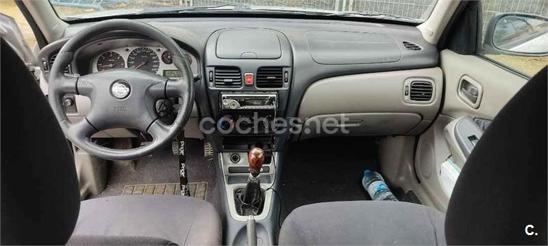 NISSAN Almera