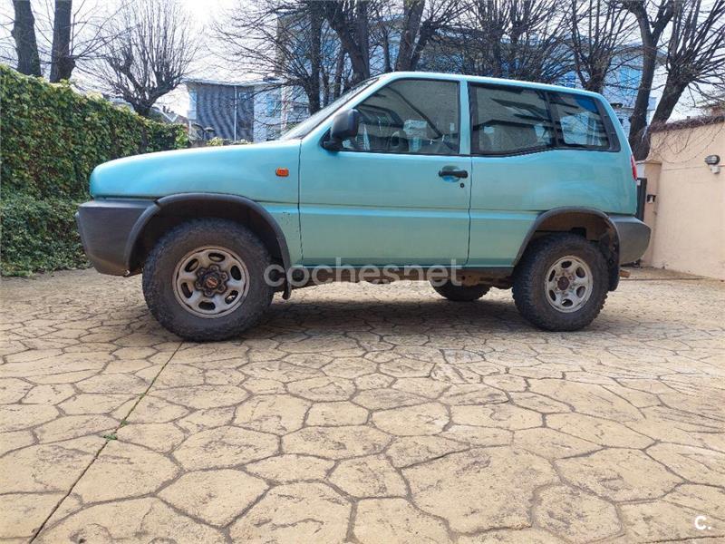NISSAN Terrano II