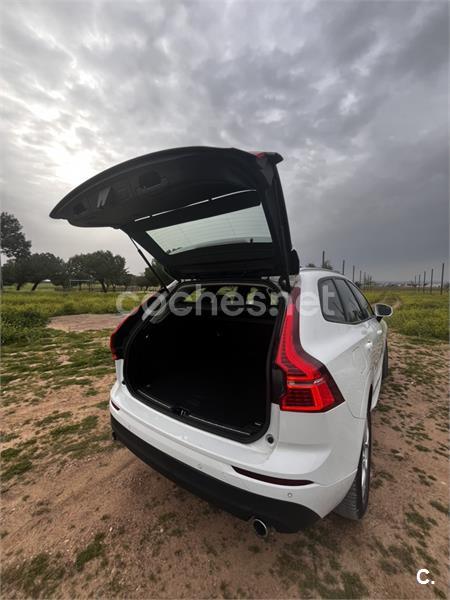 VOLVO XC60 2.0 D4 Momentum Auto