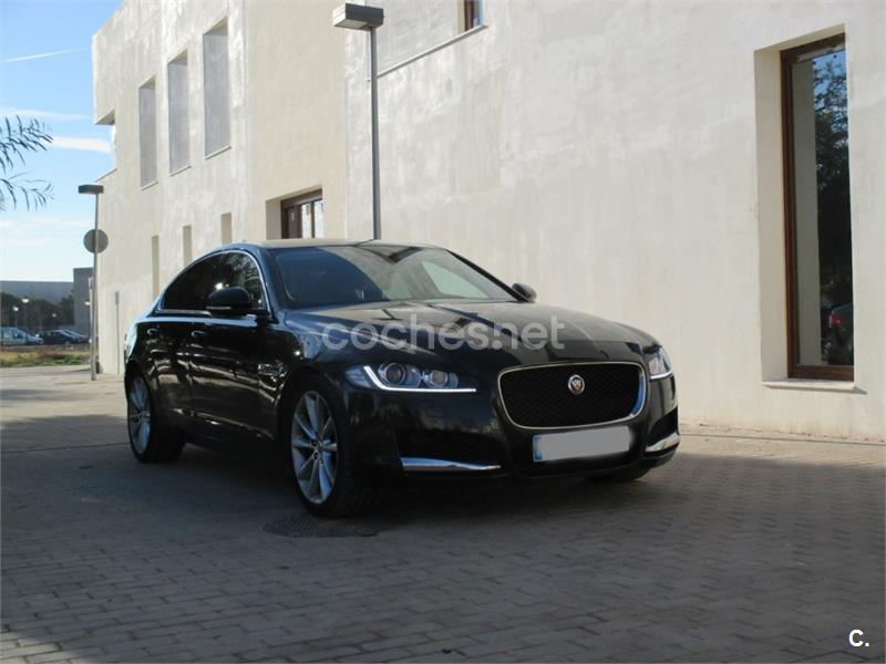 JAGUAR XF 3.0D V6 300PS Portfolio Auto