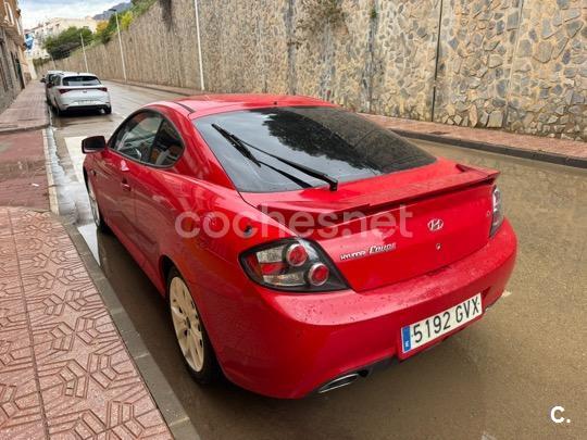 HYUNDAI Coupe