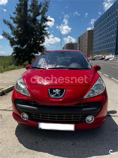 PEUGEOT 207 Confort 1.6 HDI 90