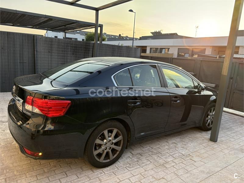 TOYOTA Avensis 120D ADVANCE