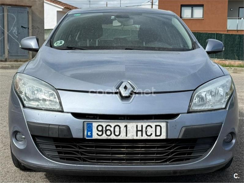 RENAULT Megane