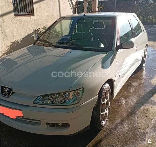 PEUGEOT 306