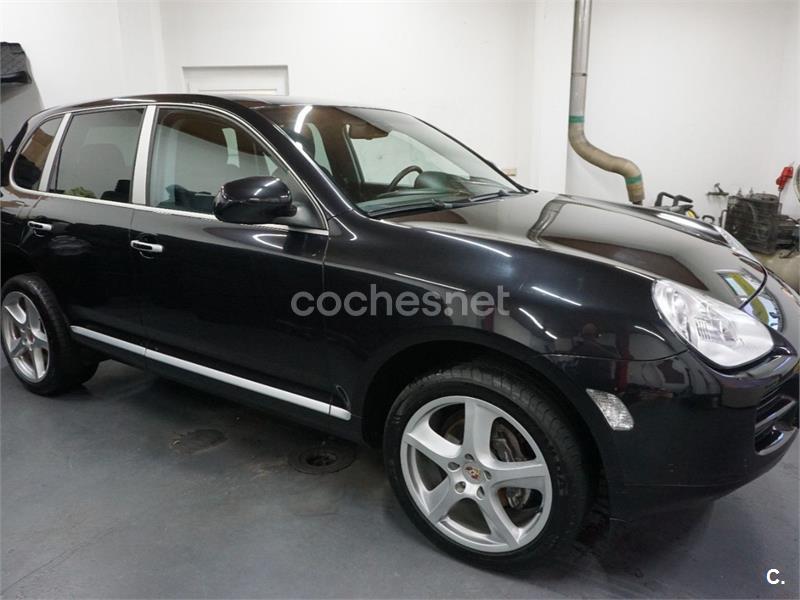 PORSCHE Cayenne -