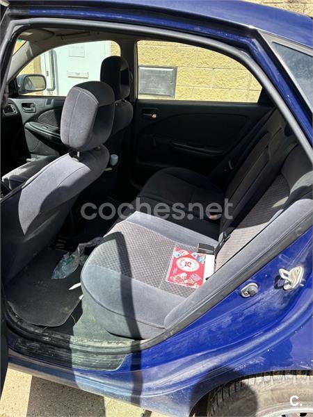 TOYOTA Avensis 1.6 VVTI TERRA
