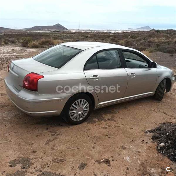 TOYOTA Avensis