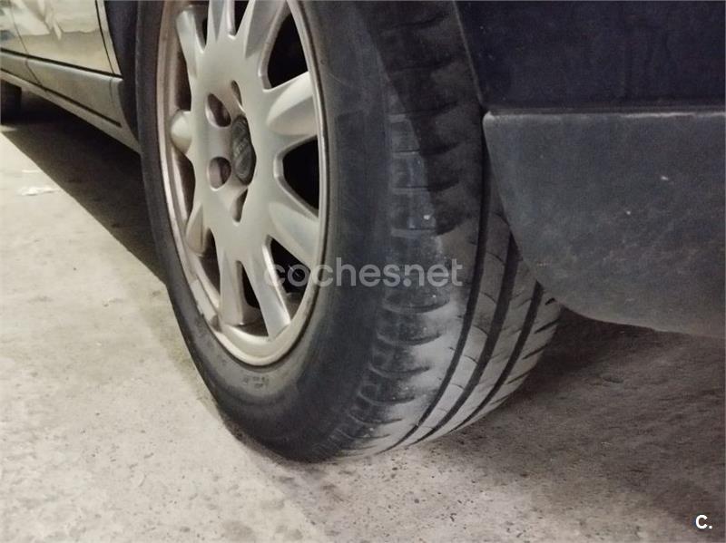 VOLVO S60 2.4 140