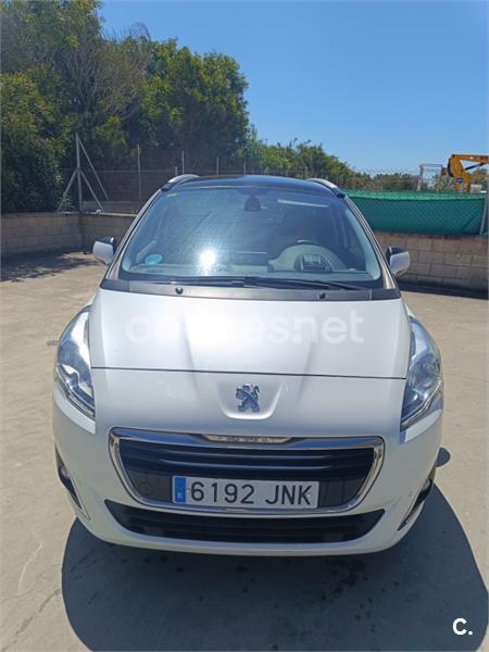 PEUGEOT 5008 Allure 1.2 PureTech SS