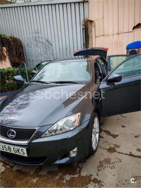 LEXUS IS220d