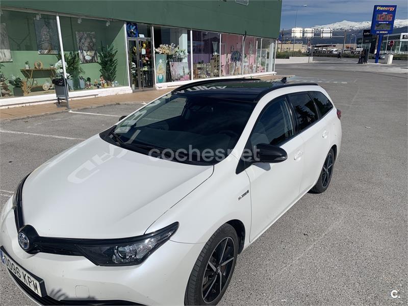 TOYOTA Auris 1.8 140H Active Bus. P. Touring Sports
