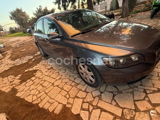 VOLVO S40