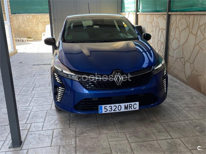 RENAULT Clio Techno Blue dCi