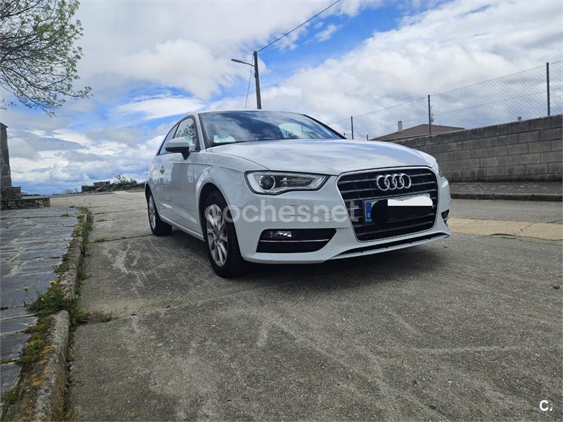 AUDI A3 1.6 TDI clean diesel Attracted