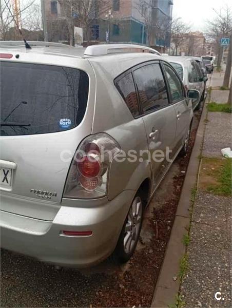 TOYOTA Corolla Verso