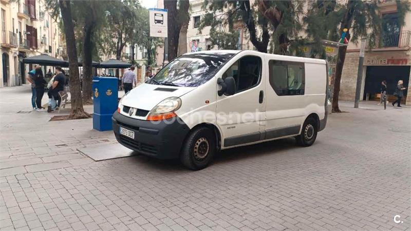 RENAULT Trafic