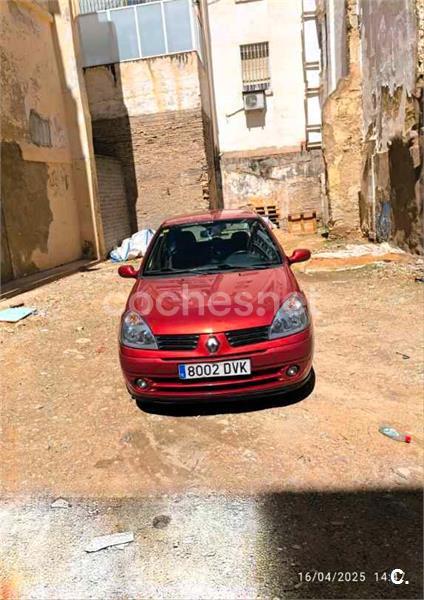 RENAULT Clio