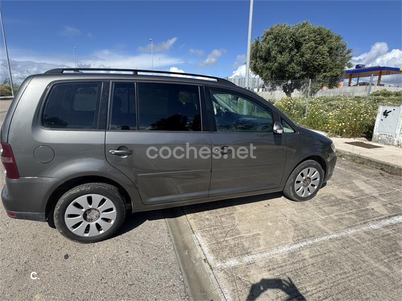 VOLKSWAGEN Touran 1.9 TDI 105 Edition