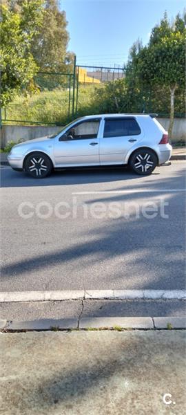 VOLKSWAGEN Golf 1.6 Conceptline