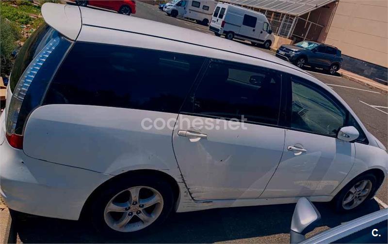 MITSUBISHI Grandis