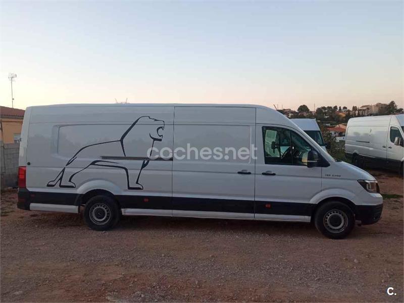 VOLKSWAGEN Crafter
