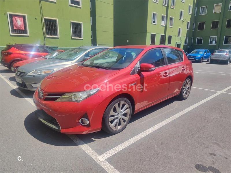 TOYOTA Auris