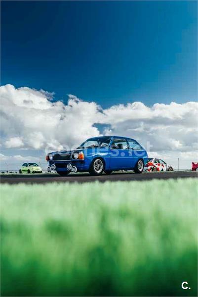 MAZDA 323