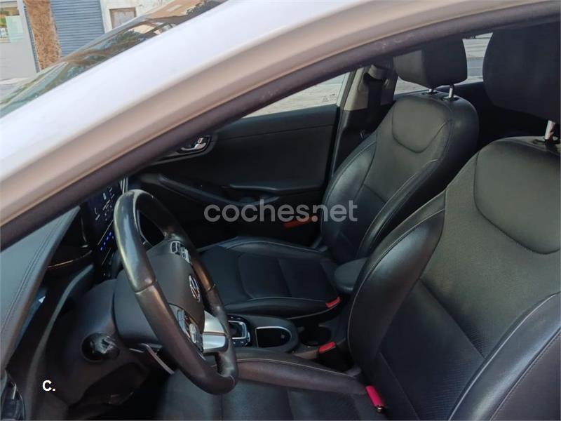 HYUNDAI IONIQ 1.6 GDI PHEV Style DCT