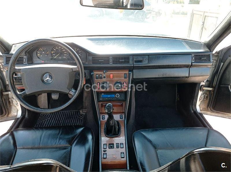 MERCEDES-BENZ Clase E