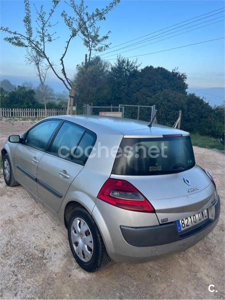RENAULT Megane