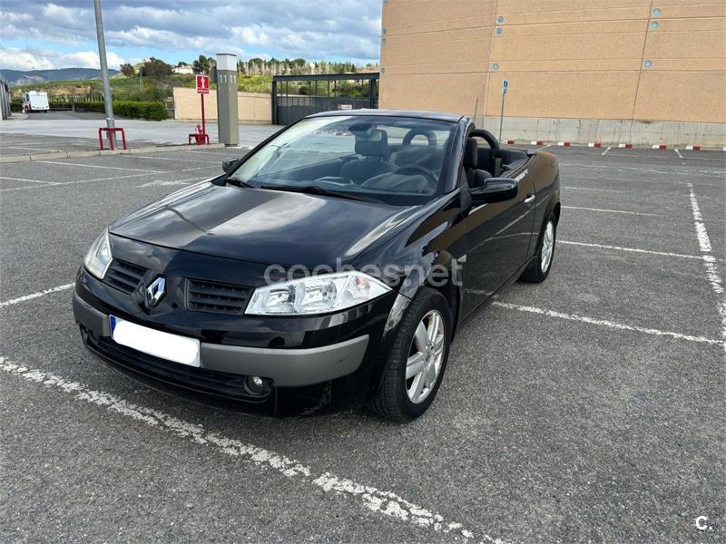 RENAULT Megane COUPECABR. CONFORT DYNAMIQUE 1.6 16v