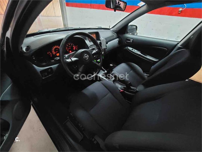 NISSAN Almera