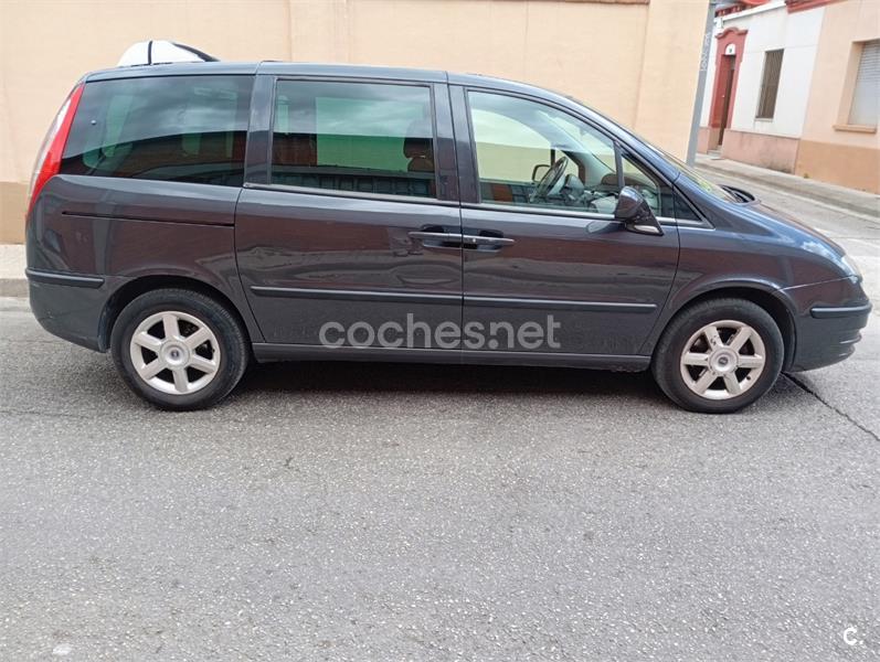 FIAT Ulysse 2.2 JTD 16v Emotion Plus