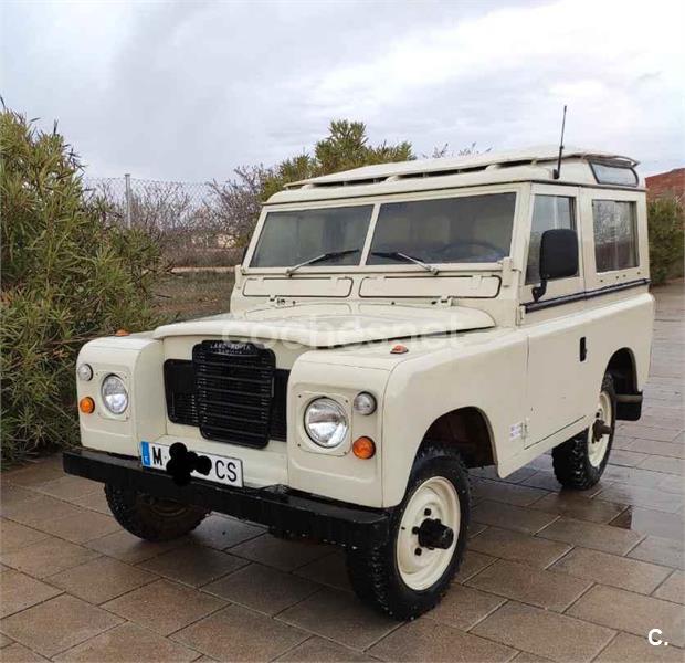 LAND-ROVER Defender