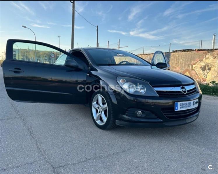 OPEL Astra GTC 1.9 CDTi 120 CV Sport