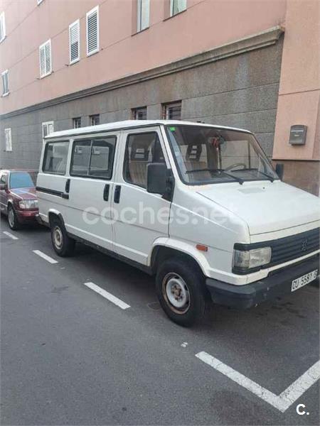 PEUGEOT J5