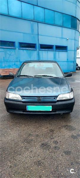 PEUGEOT 306