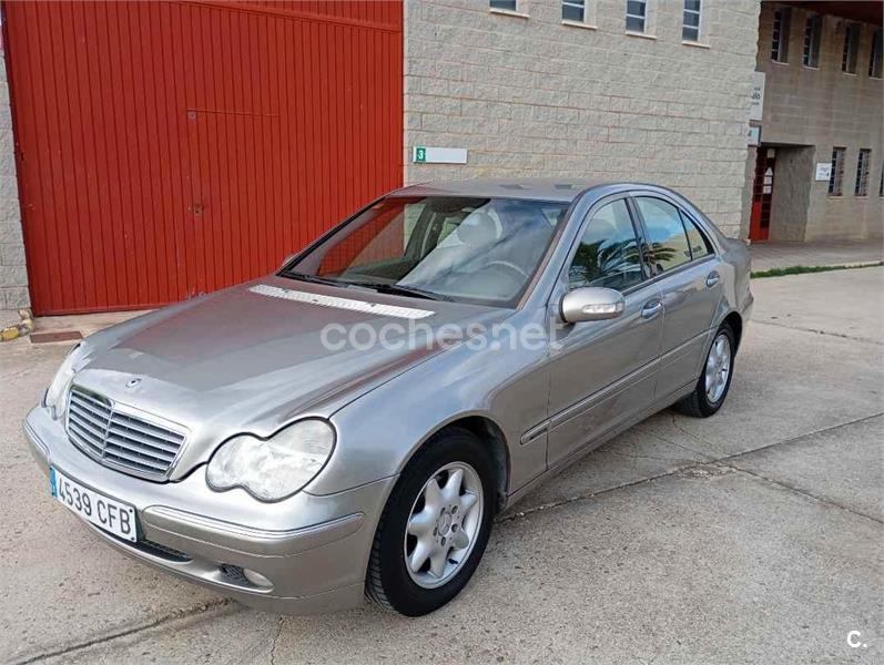 MERCEDES-BENZ 220